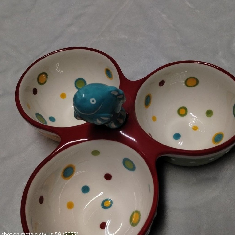 Home & Garden Party Stoneware 3 Section Condiment Server with Fish Spreader - Picture 4 of 12